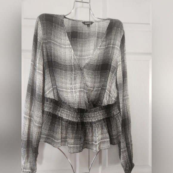 EXPRESS Plaid Faux wrap top - Picture 1 of 7
